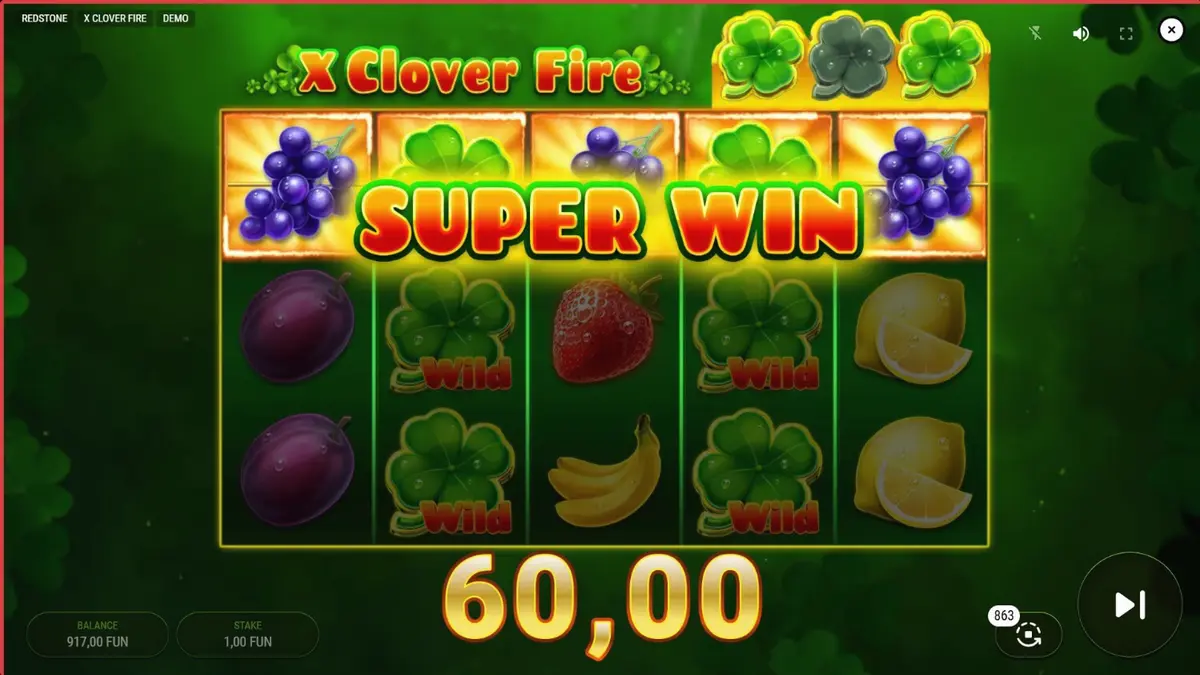 Tampilan layar permainan slot X Clover Fire dengan simbol buah dan semanggi yang menyala